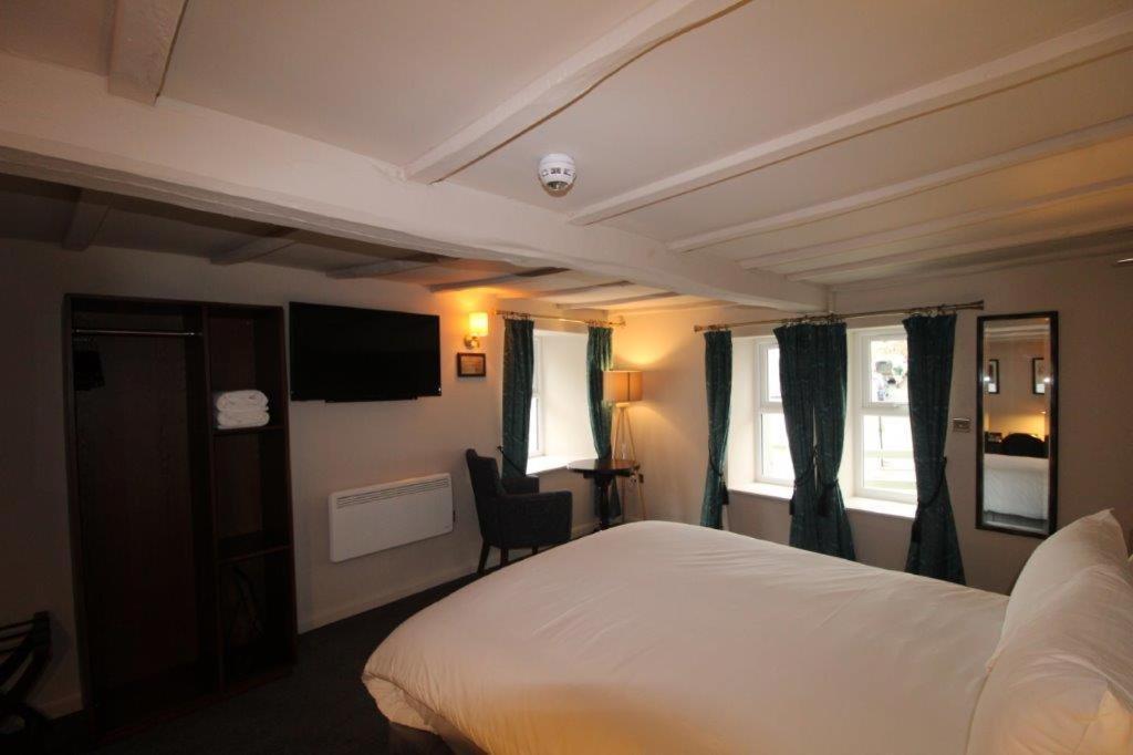 Rooms @ The Dolau Inn ニューキー エクステリア 写真