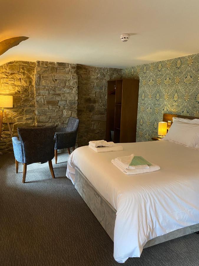 Rooms @ The Dolau Inn ニューキー エクステリア 写真